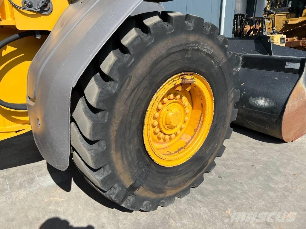 Volvo L90H Chargeuse sur pneus