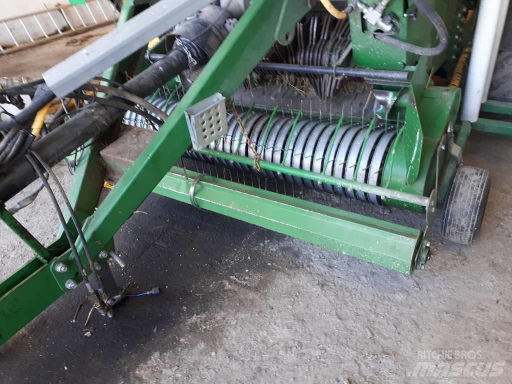 Agronic 1302 RR Presse à balle ronde