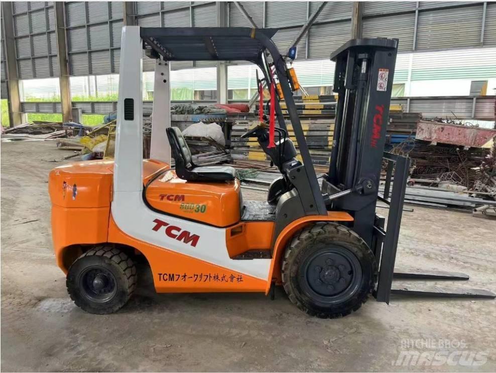 TCM FD 30 Chariots diesel