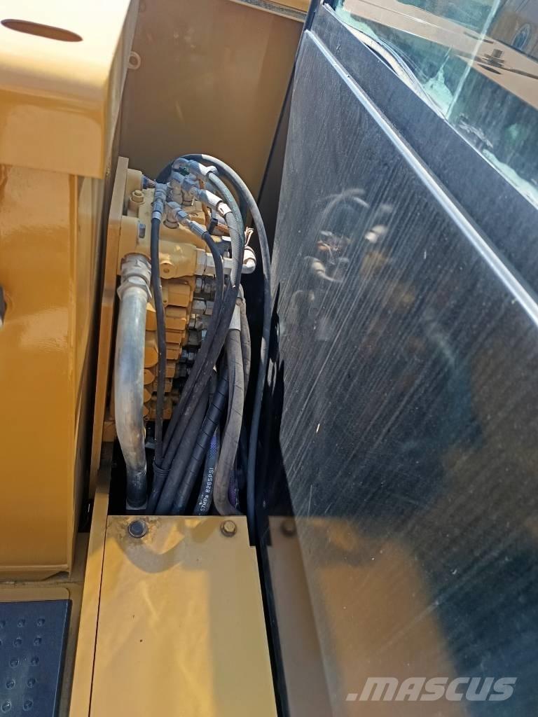 CAT 306E2 Mini pelle < 7t