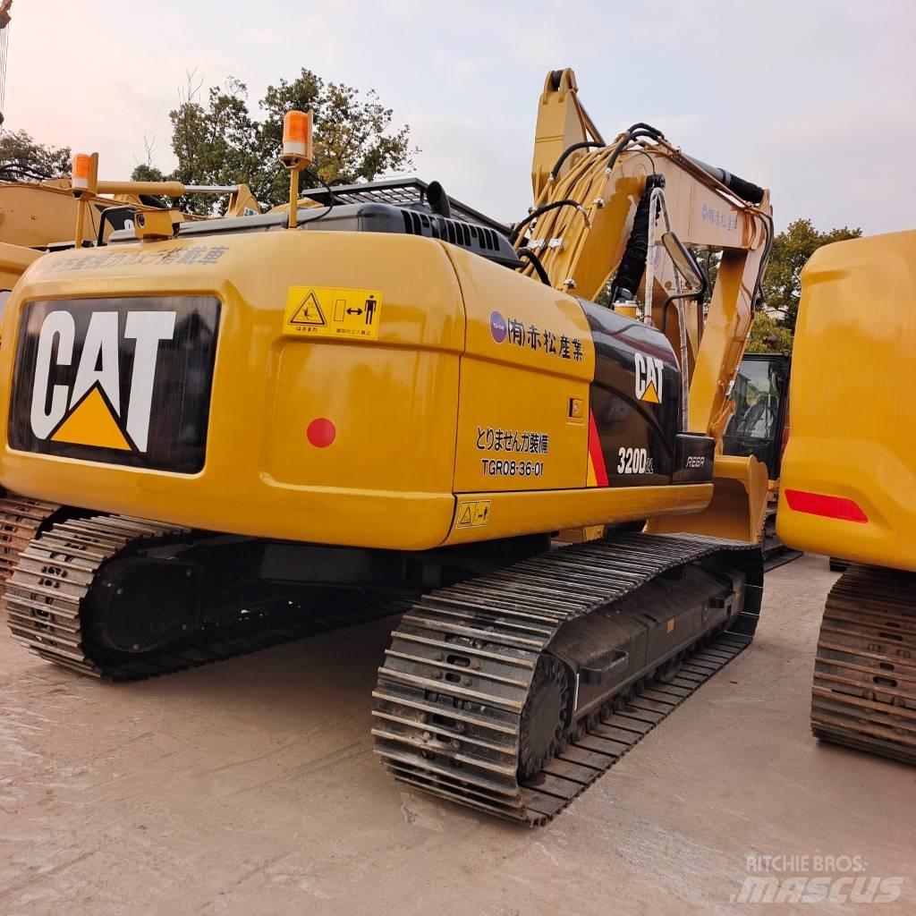 CAT 320DL Pelle sur chenilles
