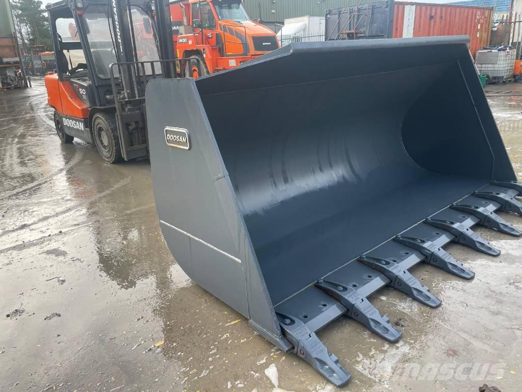 Doosan DL 420-3 Godet