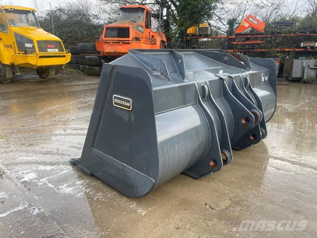 Doosan DL 420-3 Godet