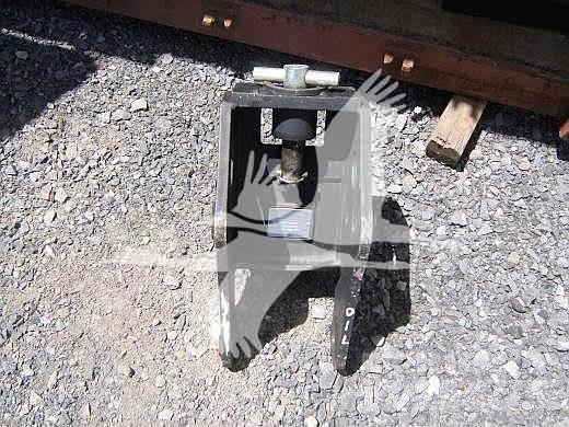 John Deere  Attache rapide pour godet
