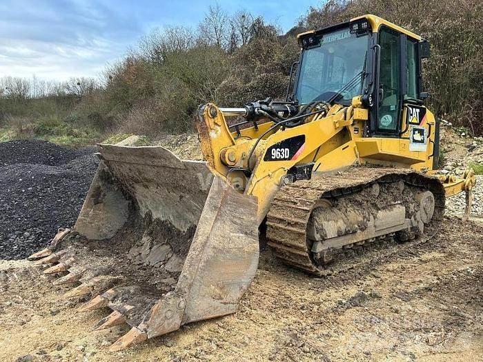 CAT 963D Chargeuse sur pneus