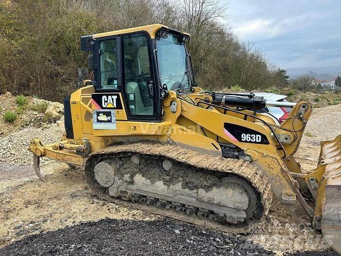 CAT 963D Chargeuse sur pneus