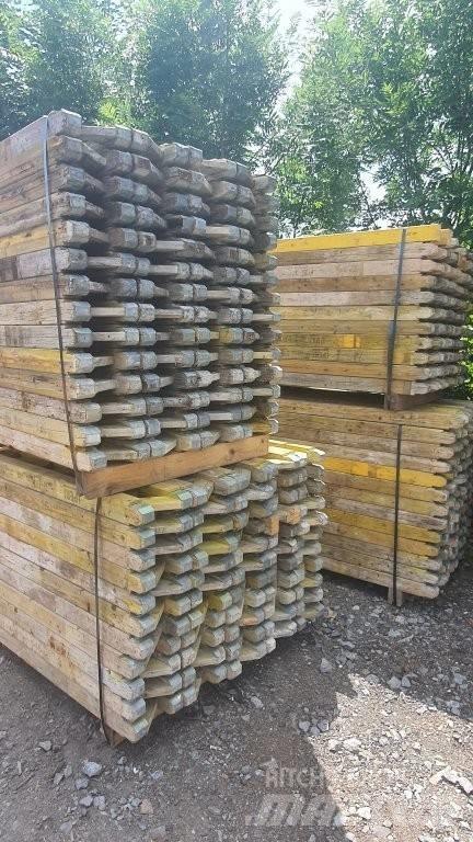 Peri GT24 Träger Echafaudage