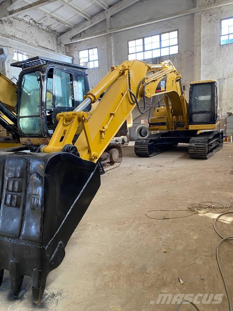 CAT 320 B Pelle sur chenilles