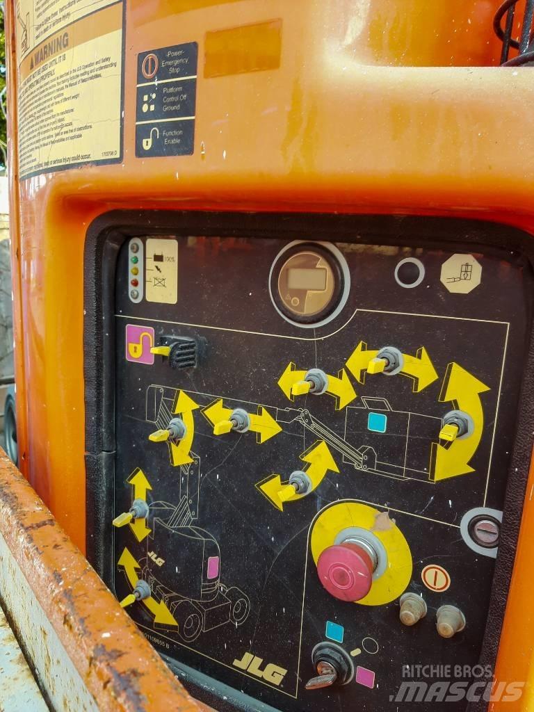 JLG E 300 AJP Nacelles articulées