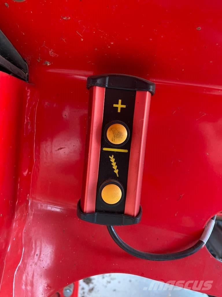 Väderstad FH 2200 Semoir à engrais