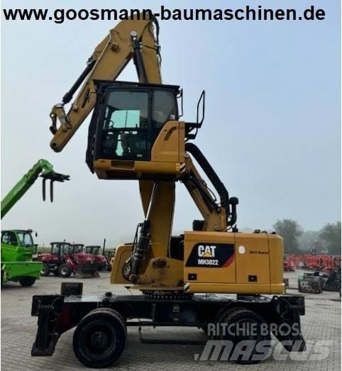 CAT MH 3022 Pelle à déchets
