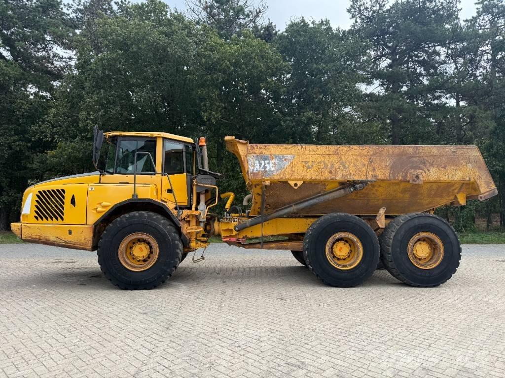 Volvo A 25 D Tombereau articulé