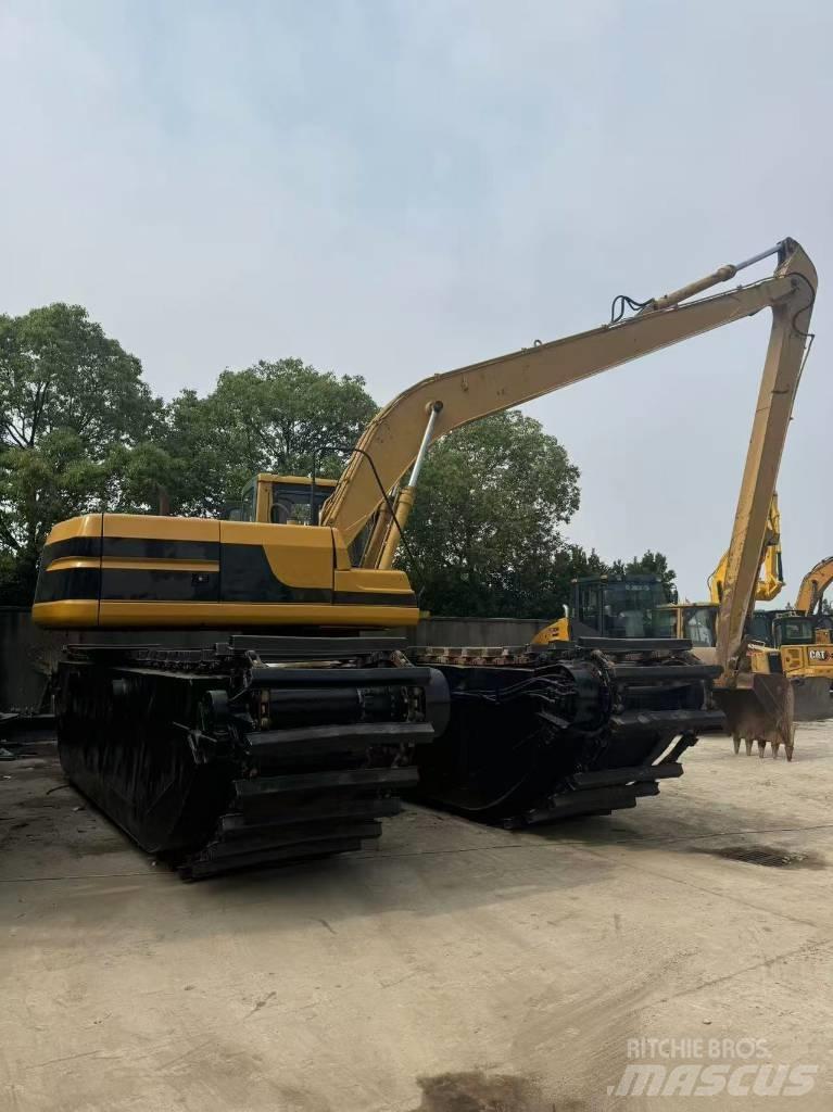 CAT 320B Pelles amphibies