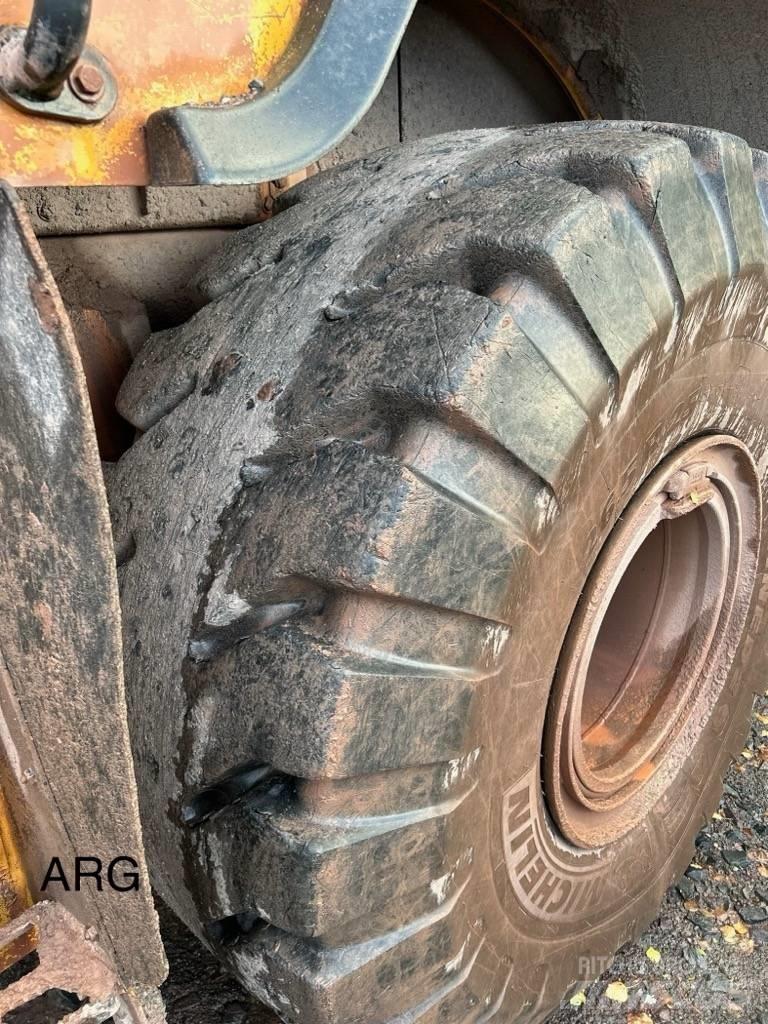 CAT 972MXE Chargeuse sur pneus