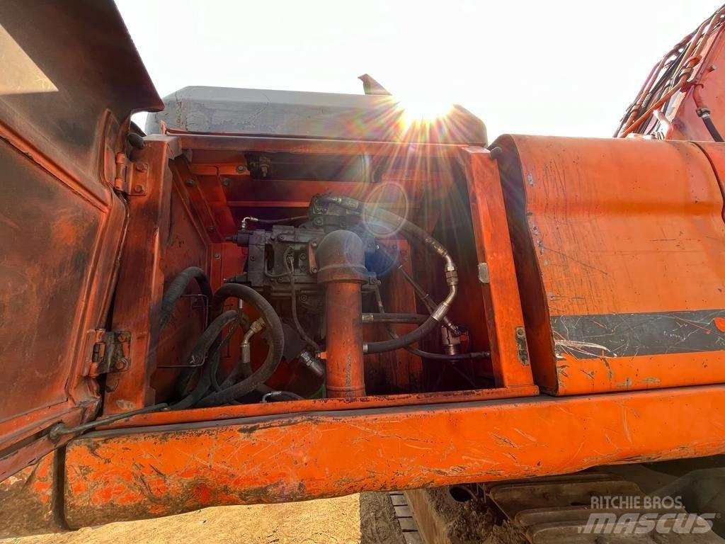 Doosan DX 480 LC Pelle sur chenilles