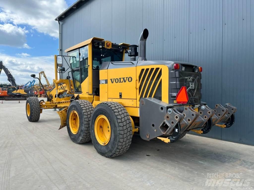 Volvo G946 Niveleuse
