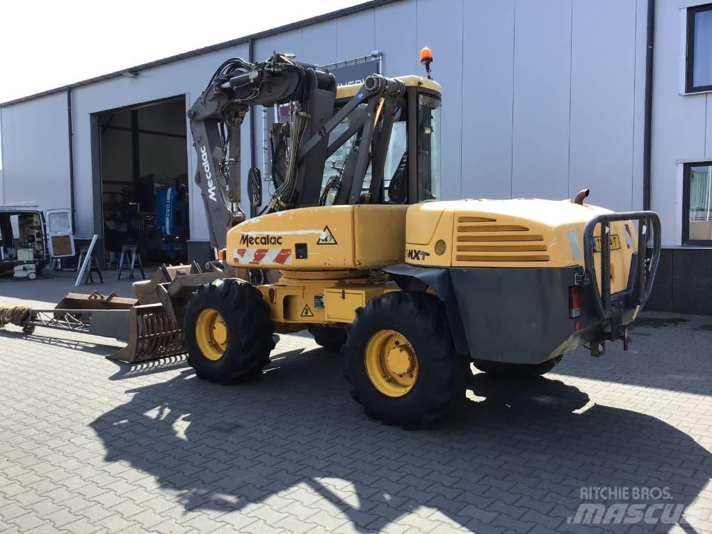 Mecalac 12 MXT Pelle sur pneus