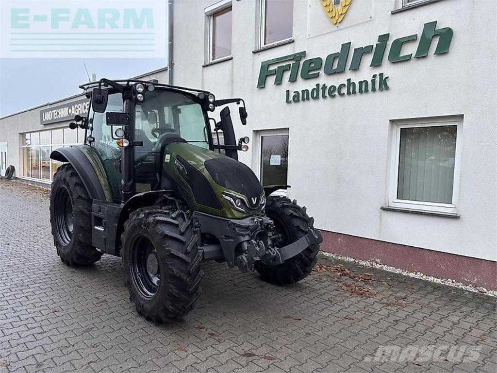 Valtra g135a Tracteur