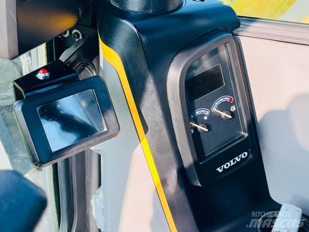 Volvo ECR 88 D Pelle sur chenilles