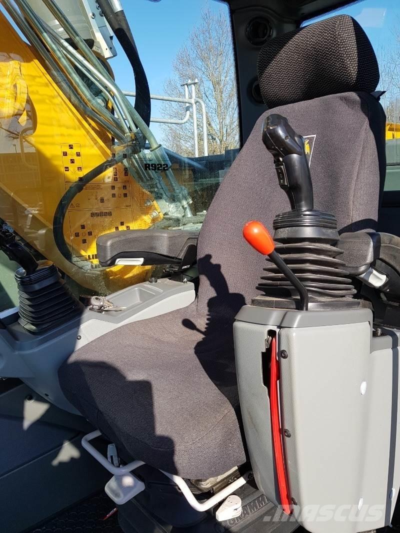 Liebherr R922 Pelle sur chenilles