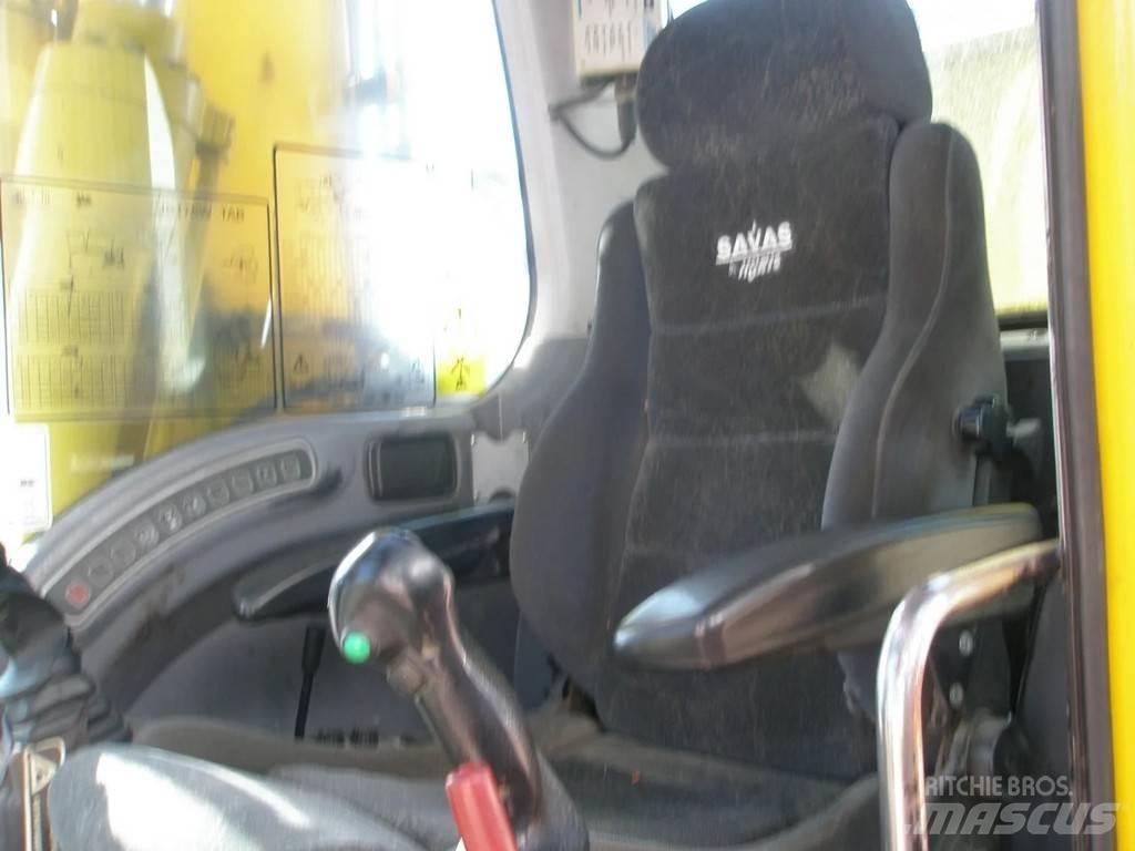 JCB JS175W Pelle sur pneus