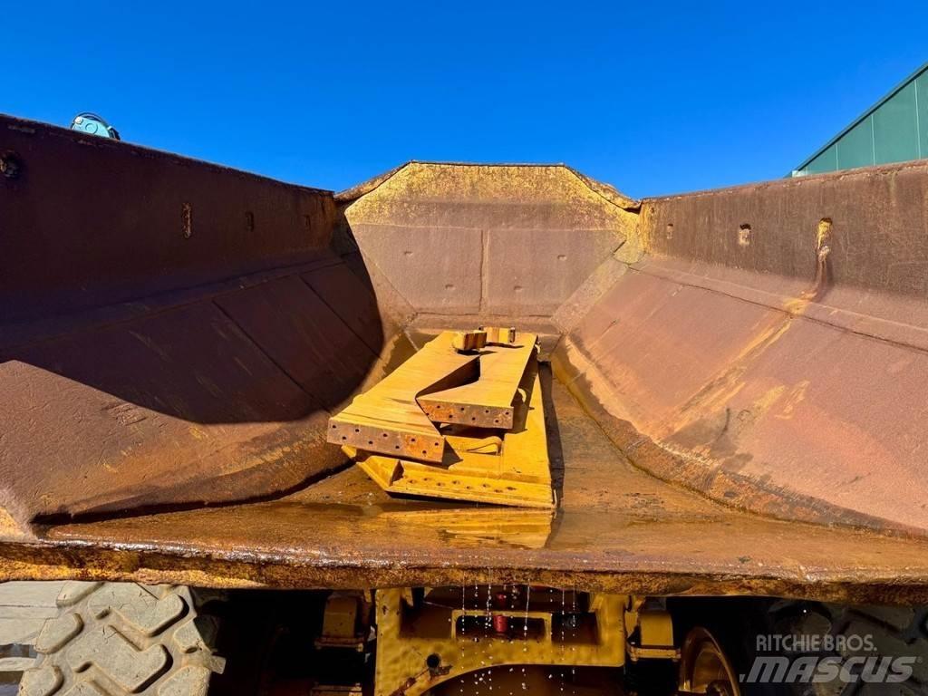CAT 740 Tombereau articulé
