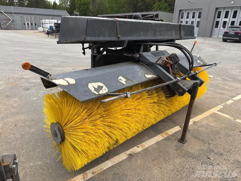  VilaKone HL  320/900 Balayeuse / Autolaveuse