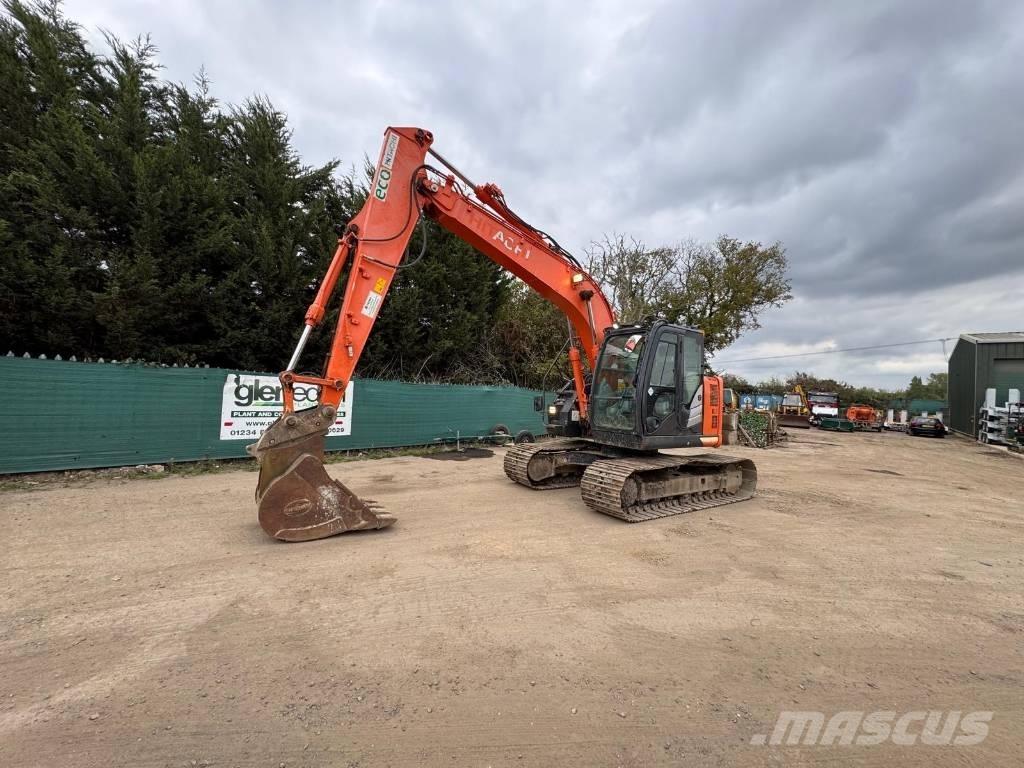 Hitachi ZX 135 US-6 Pelle sur chenilles