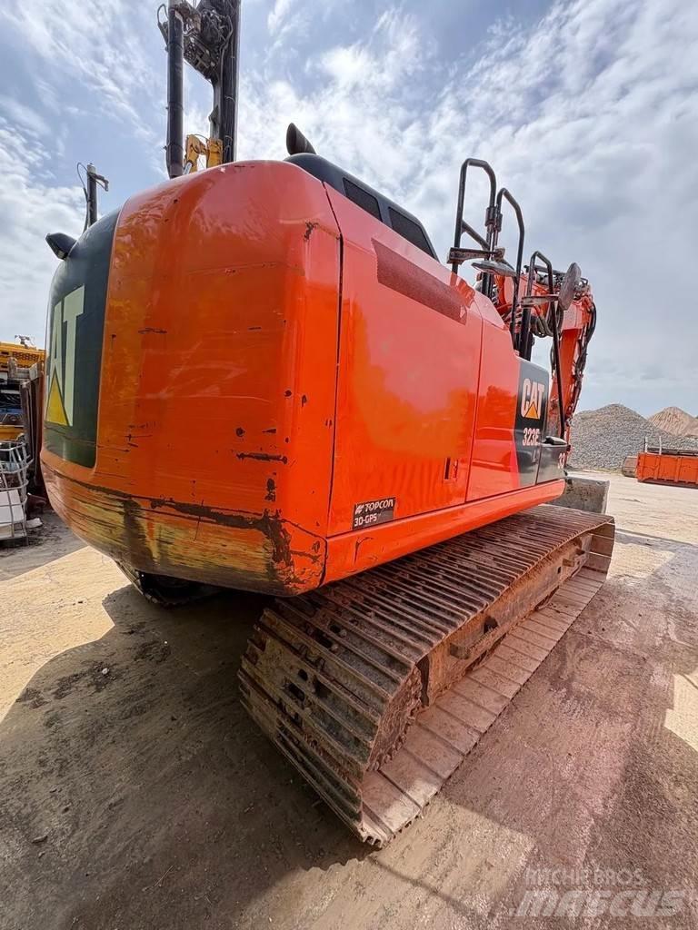 CAT 323E Pelle sur chenilles