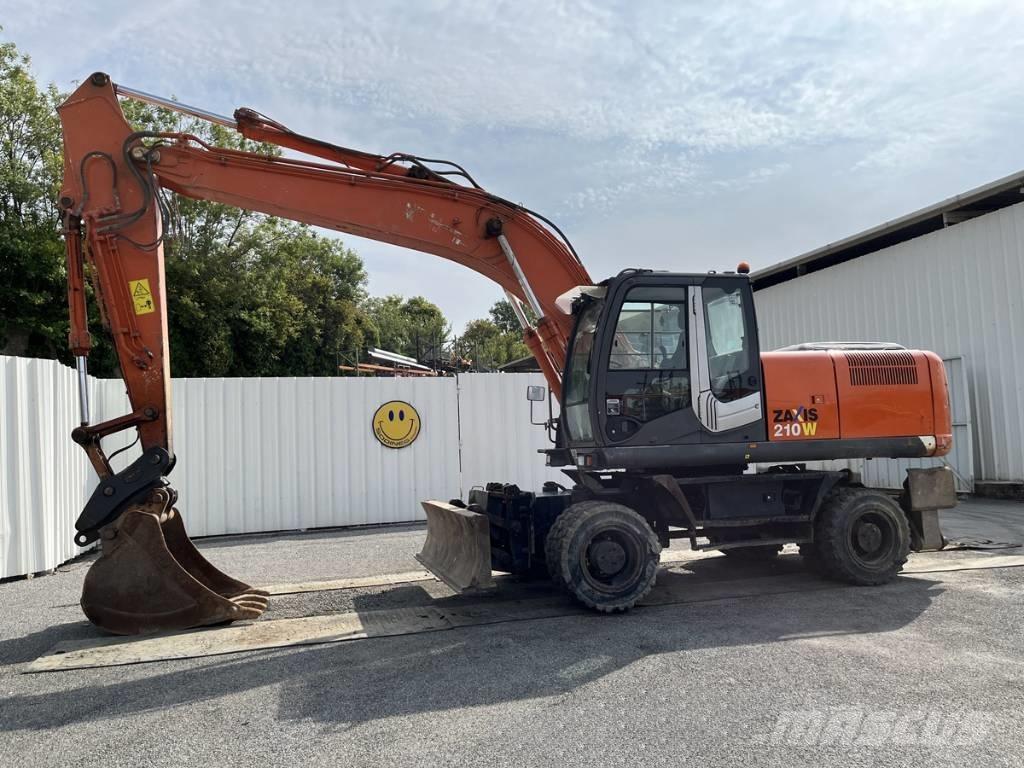 Hitachi ZX210W-3 Pelle sur pneus