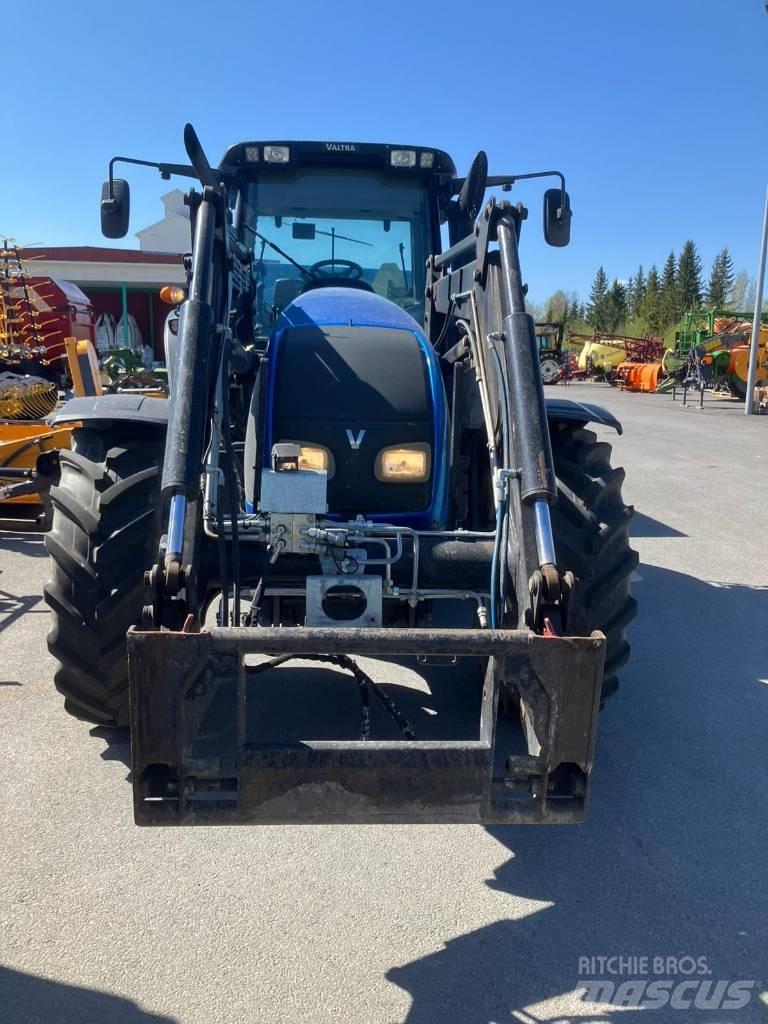 Valtra T 151 Tracteur