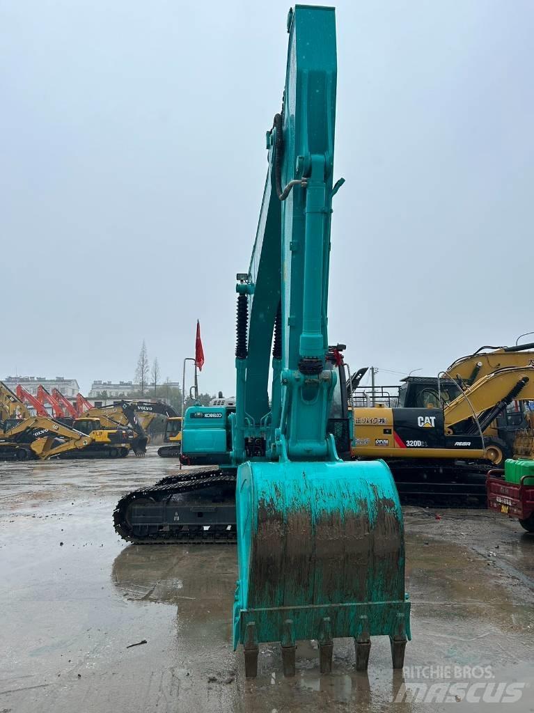 Kobelco SK200D Pelle sur chenilles