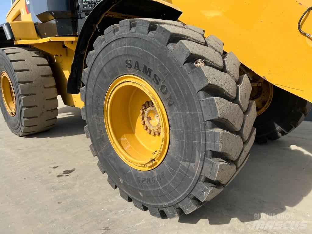 CAT 930K Chargeuse sur pneus
