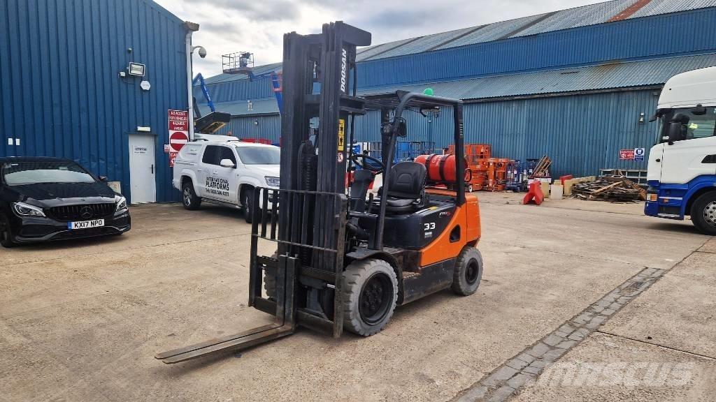 Doosan G 33 P-5 Chariots GPL