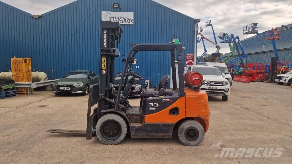 Doosan G 33 P-5 Chariots GPL