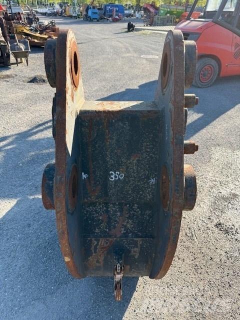 CAT 324 SZER 600 MM Pelle rétro arrière