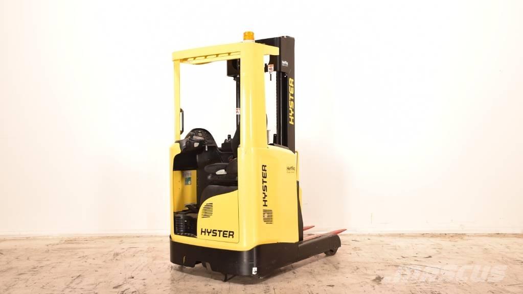 Hyster R 1.2 E Chariot à mât rétractable