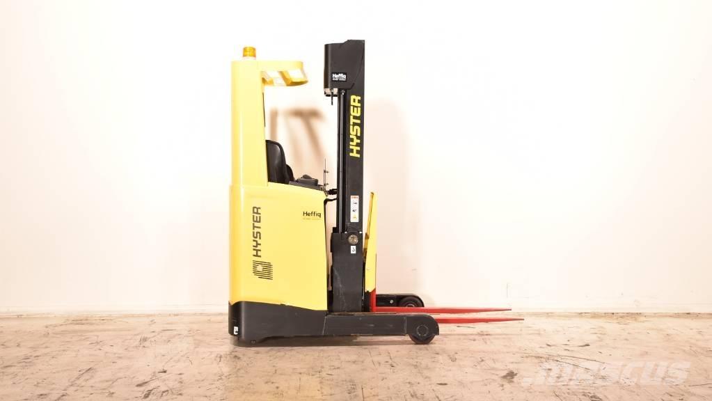Hyster R 1.2 E Chariot à mât rétractable