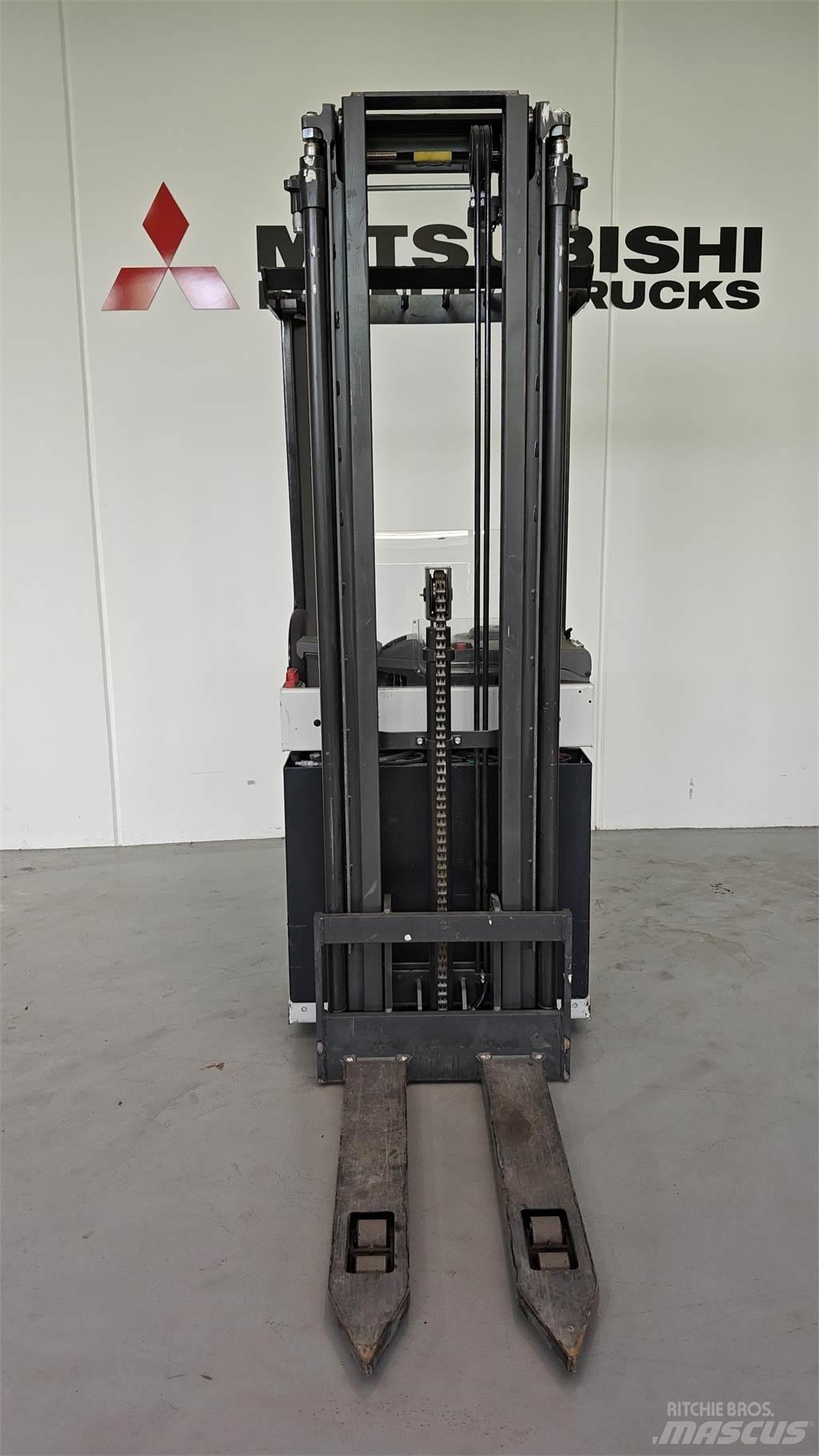 Atlet 160SDTFV Transpalette accompagnant porté debout