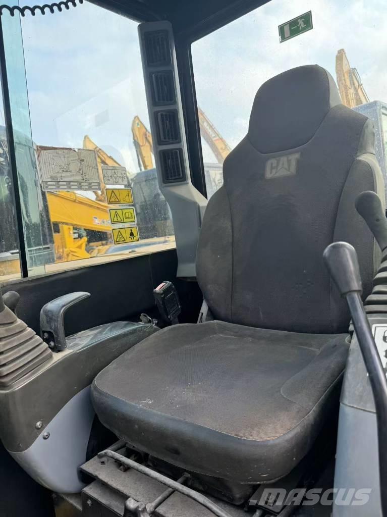 CAT 306E2 Mini pelle < 7t