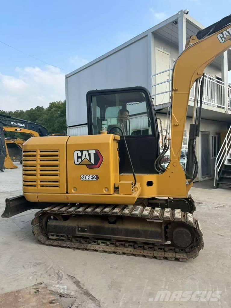 CAT 306E2 Mini pelle < 7t