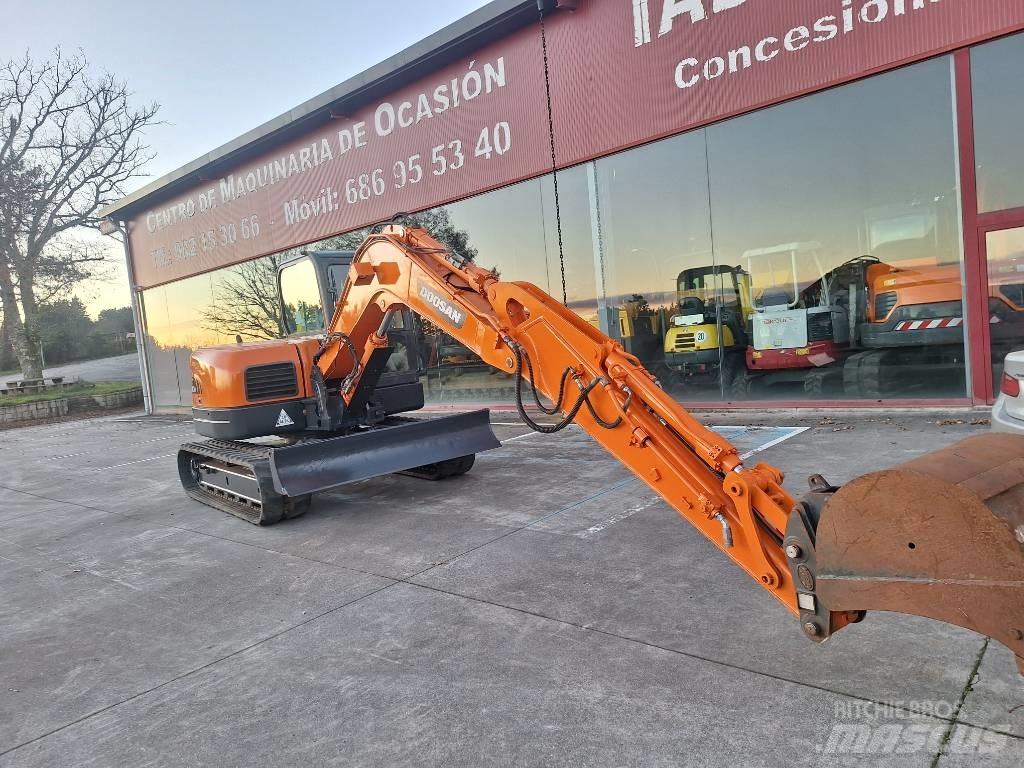 Doosan DX 80 R Mini pelle 7t-12t