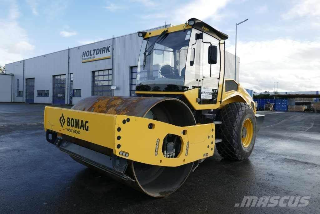 Bomag BW 213 D-5 Compacteur de sol