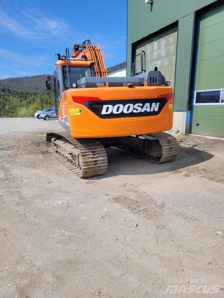 Doosan DX 180 LC Pelle sur chenilles
