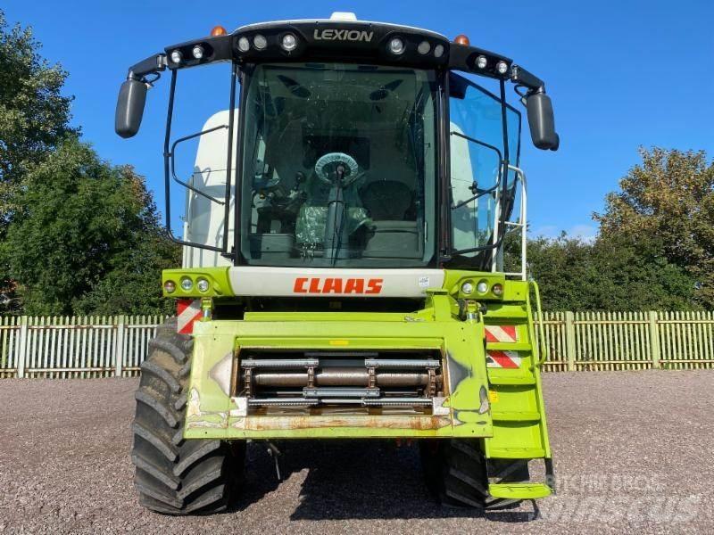 CLAAS LEXION 750 Moissonneuse batteuse