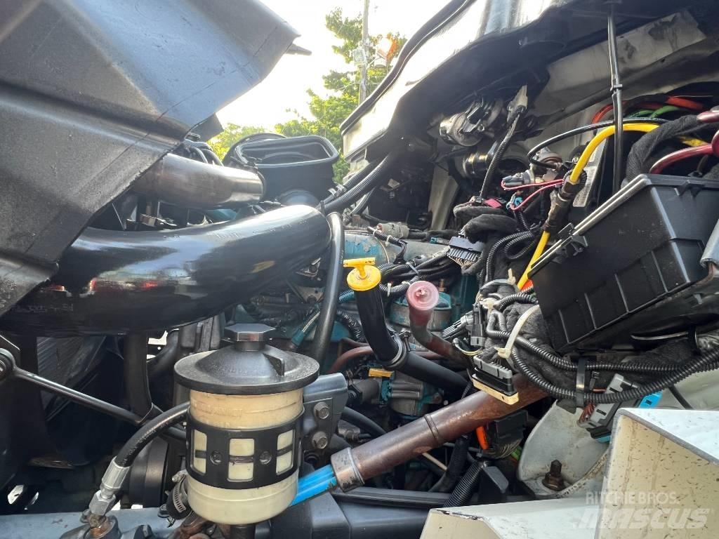 International 7400 Camion aspirateur, Hydrocureur