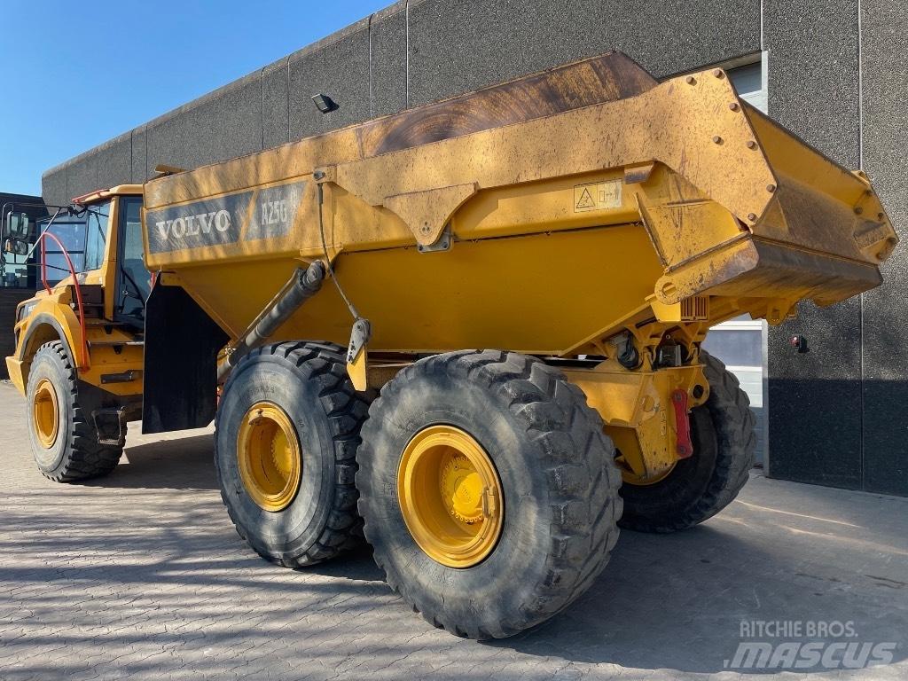 Volvo A25G Tombereau articulé