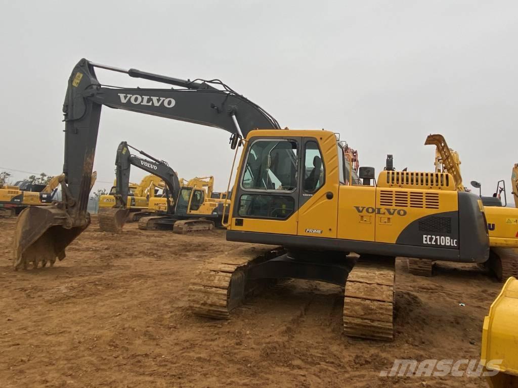 Volvo EC210B Pelle sur chenilles