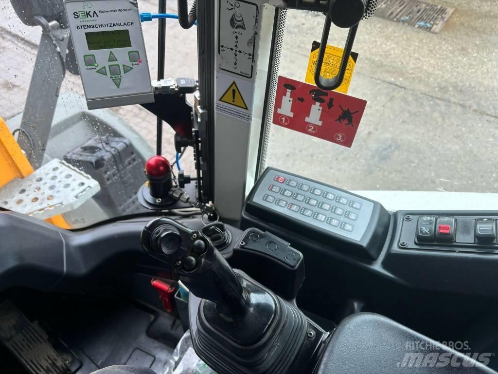 Liebherr L546 Chargeuse sur pneus