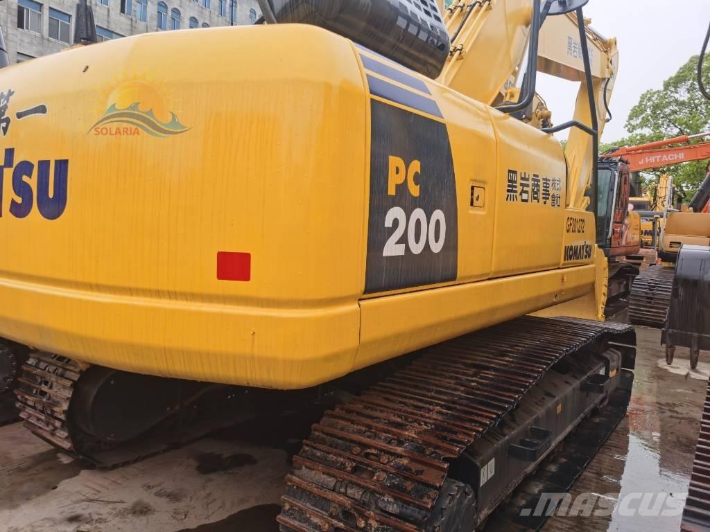 Komatsu PC 200-8 Pelle sur chenilles